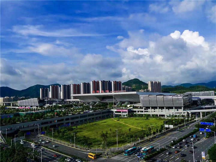 龙华民治樟坑小产权房《北站中心城》原始户型农民房,带装修出售(图3) 龙华民治樟坑小产权房《北站中心城》原始户型农民房,带装修出售(图3)