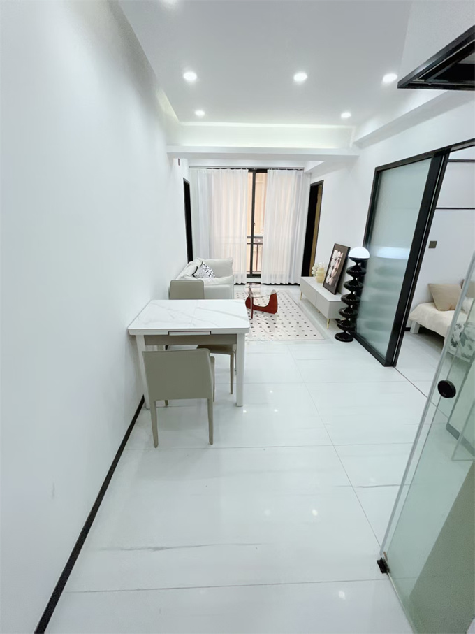 龙华清湖地铁口小产权【清湖居】三房总88万带装修,可落户(图1) 龙华清湖地铁口小产权【清湖居】三房总88万带装修,可落户(图1)