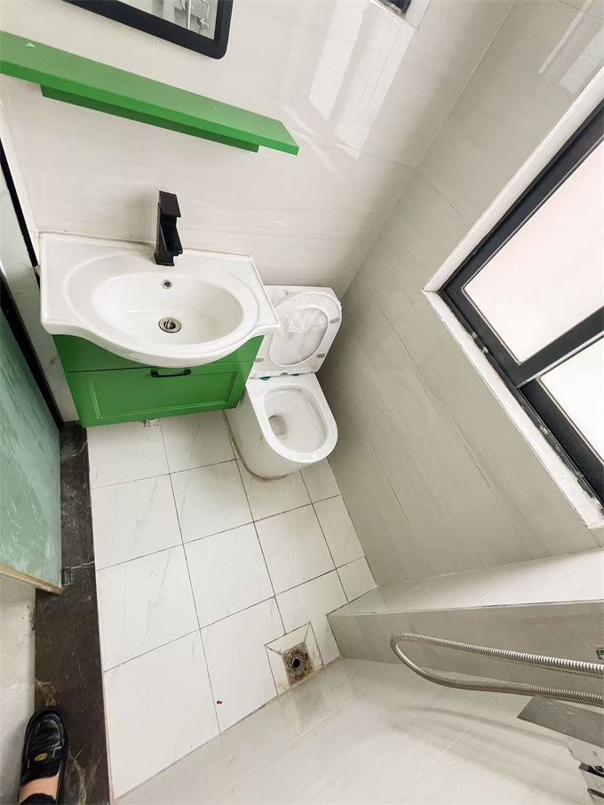 龙华清湖地铁口小产权【清湖居】三房总88万带装修,可落户(图12) 龙华清湖地铁口小产权【清湖居】三房总88万带装修,可落户(图12)