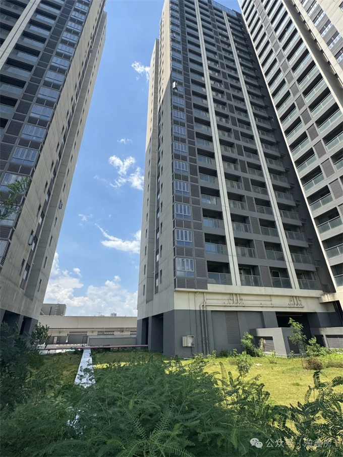 光明千户小区统建楼【麒麟瑞府】9800/平起,精装交付,分期10年(图4) 光明千户小区统建楼【麒麟瑞府】9800/平起,精装交付,分期10年(图4)