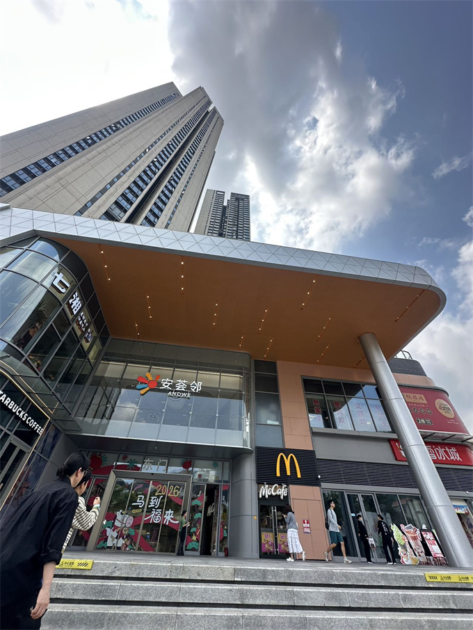 新盘！罗湖莲塘小产权房《凯旋城》一房总价36.8万/两房73.8万(图2)