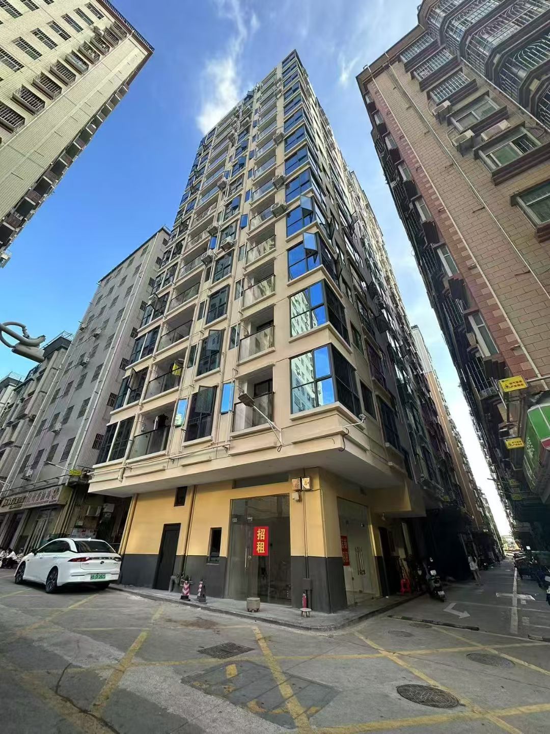 龙华民治地铁口小产权房《北站一号》三房总价89.8万起,精装交付/电梯房(图3) 龙华民治地铁口小产权房《北站一号》三房总价89.8万起,精装交付/电梯房(图3)