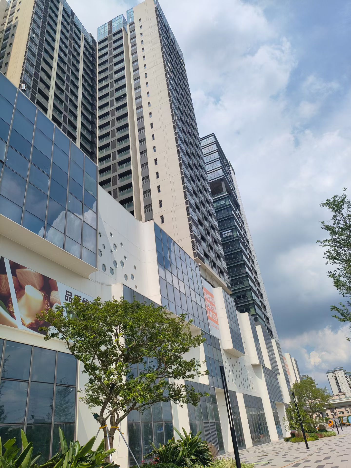 光明千户小区统建楼【麒麟瑞府】9800/平起,精装交付,分期10年(图2) 光明千户小区统建楼【麒麟瑞府】9800/平起,精装交付,分期10年(图2)